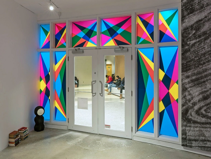 http://www.makisale.mirunadragan.com/files/gimgs/th-40_Blackwood_Windows_W_v2.jpg